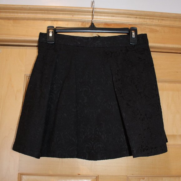Black Skater Skirt - Picture 2 of 3